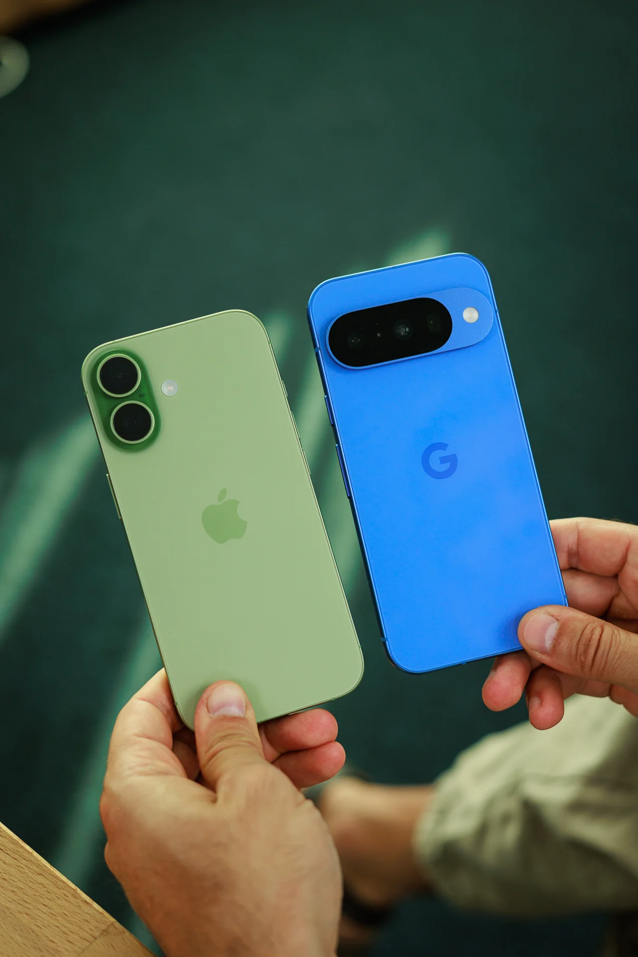 iPhone 17 vs. Google Pixel 10