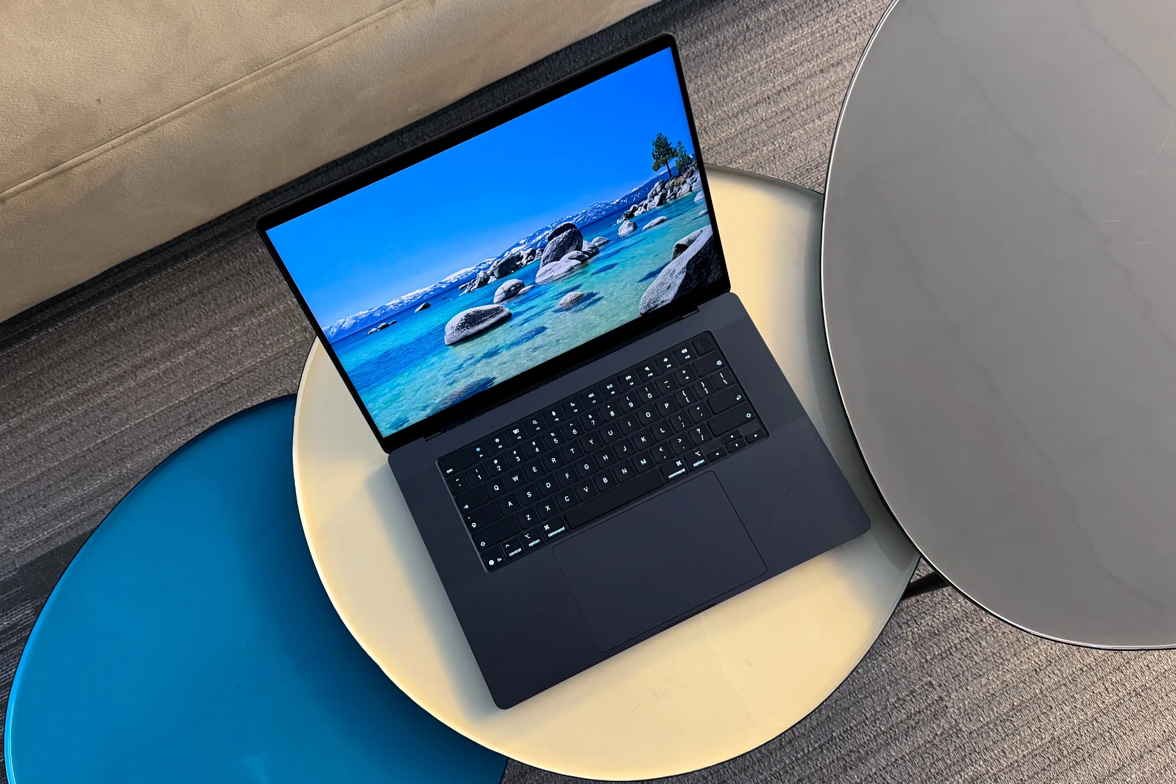 Сенсорный экран в MacBook Pro 2026