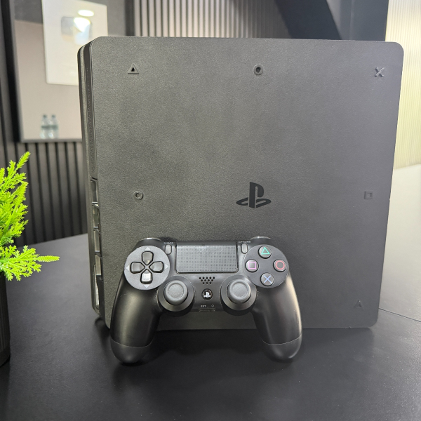 Trade in Sony PlayStation 4 Slim 1Tb Jet Black S/N: 8802