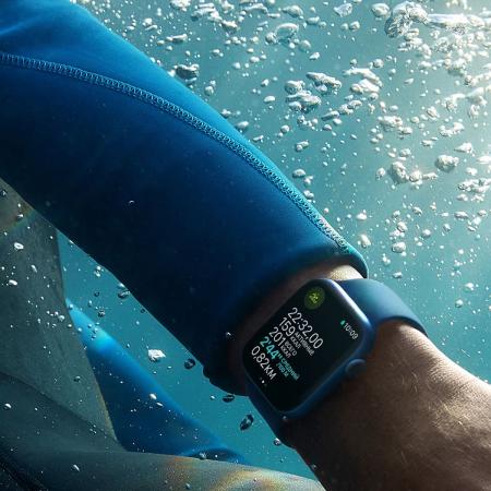 Apple Watch Series 7, 41 мм корпус из алюминия синего цвета,  спортивный ремешок «синий омут»