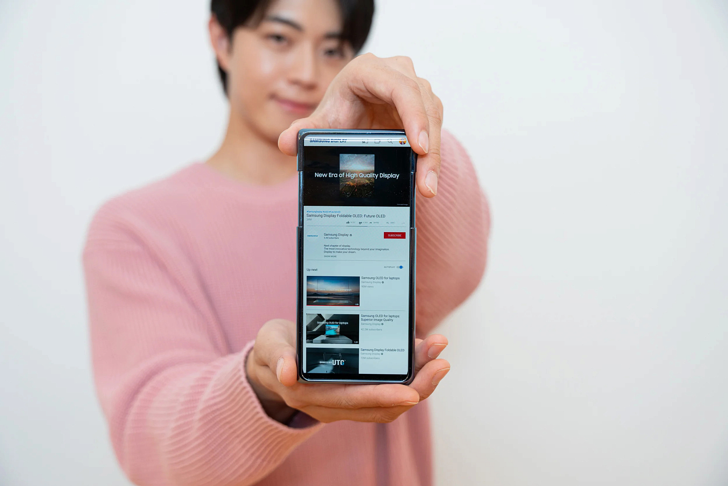 Новые мониторы Samsung: частота обновления 500 Гц, складные экраны и не только